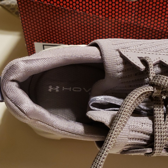 Under Armour Grey - Picture 3 of 5